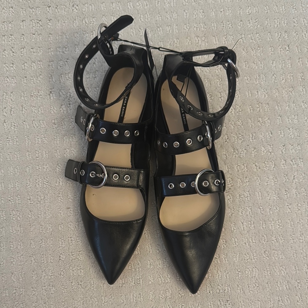 Brand New Zara Black Buckle Straps Women's Flats Size 41
